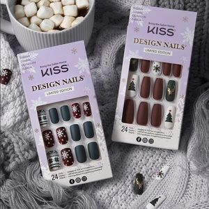 KISS Holiday Design Nails